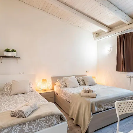 Otherside House In Apartment