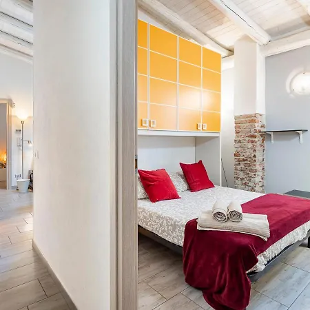 Otherside House In Turin