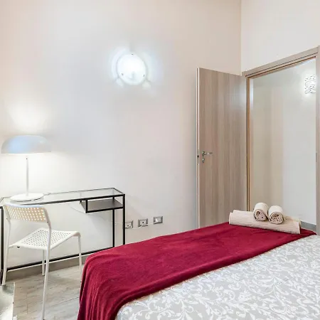 Otherside House In Apartment *